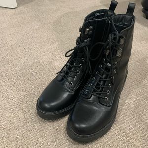 Universal Thread Black Combat Boots. Sz 7.5